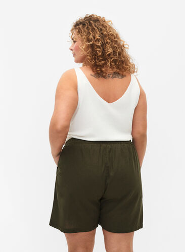 Lockere Shorts aus einer Baumwollmischung mit Leinen, Forest Night, Model image number 1