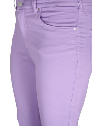 Hochtaillierte Amy jeans in Super Slim Fit, Chalk Violet, Packshot image number 2
