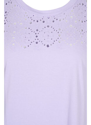 Lockeres T-Shirt mit Broderie anglaise, Lavender, Packshot image number 2