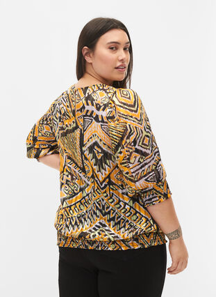 Bedruckte Bluse mit Smock und 3/4 Ärmeln, Yellow Aztec AOP, Model image number 1