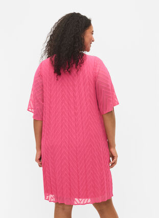 Kurzärmeliges Kleid mit Struktur , Shocking Pink, Model image number 1