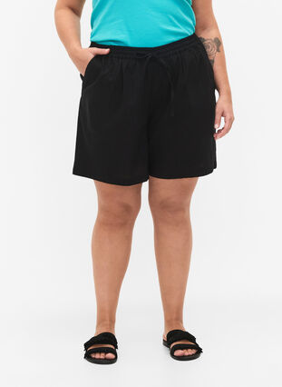 Lockere Shorts aus einer Baumwollmischung mit Leinen, Black, Model image number 2
