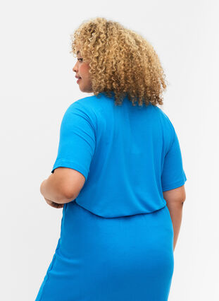 T-Shirt aus Viskose mit Rippstruktur, Ibiza Blue, Model image number 1