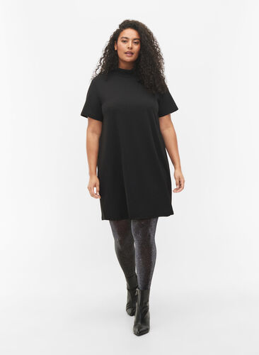 Kurzarm Kleid mit hohem Ausschnitt, Black, Model image number 2