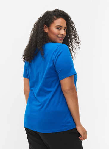 Einfarbiges basic T-Shirt aus Baumwolle, Skydiver, Model image number 1