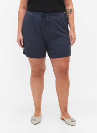 Lockere Shorts aus Viskose mit Ripp, Umbre Blue, Model image number 2
