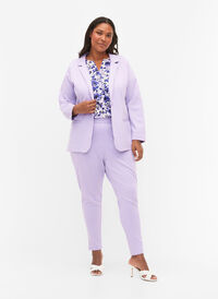 Cropped Hose mit Taschen und verstellbaren Schnüren, Purple Rose, Model